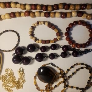 Costume jewelery bundle - Beaded Wood and Amber-Tone Women’s Bracelet Set
